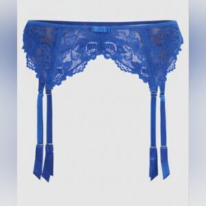 Frederick's of Hollywood Jessica Garter Belt S M Electric Blue Lace NWT Bridal